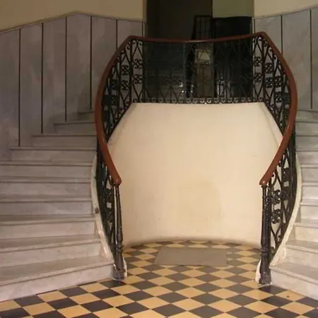 Hotel Mari 2*