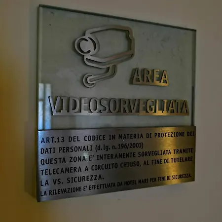 Mari Hotel 2*
