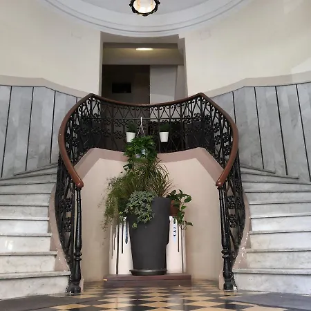 Mari Hotel